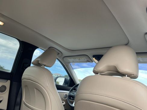 Used 2019 INFINITI QX50 Essential w/ Premium Audio Package FWD image 9