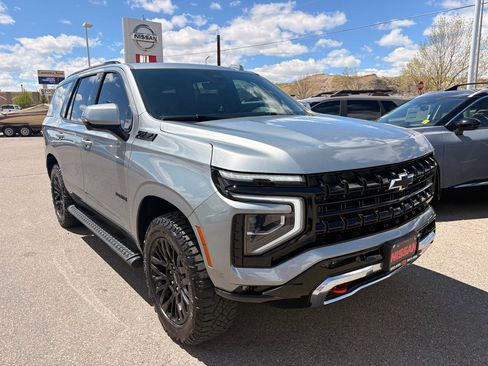 Used 2025 Chevrolet Tahoe Z71 w/ Z71 Off-Road Package AWD/4WD image 7