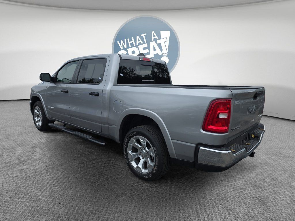 Used 2025 RAM 1500 Big Horn AWD/4WD image 6