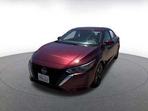 Used 2025 Nissan Sentra SV FWD image 5