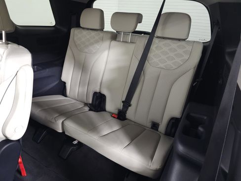 Used 2022 Hyundai Palisade Limited image 39