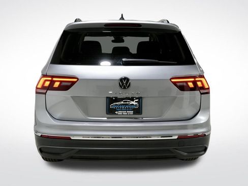 Used 2024 Volkswagen Tiguan S image 7