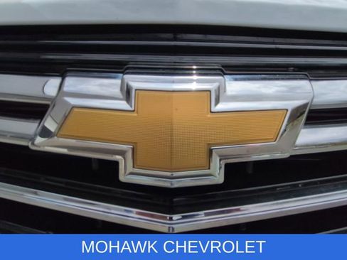 Used 2024 Chevrolet Equinox Premier AWD/4WD image 32