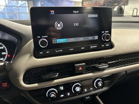 Used 2023 Honda HR-V LX image 11