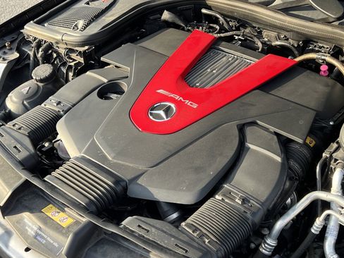 Used 2018 Mercedes-Benz E 43 AMG 4MATIC Sedan image 35