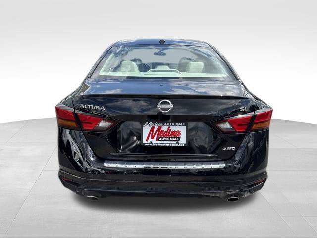 Used 2023 Nissan Altima 2.5 SL AWD/4WD image 6