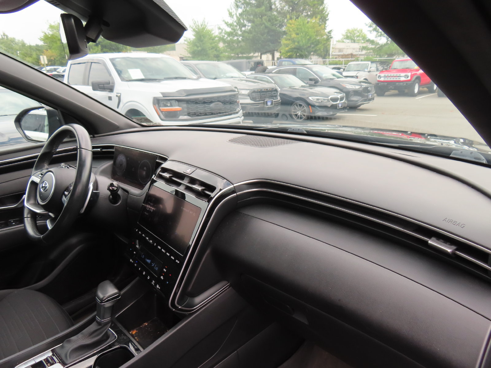 Used 2023 Hyundai Santa Cruz SEL Premium AWD/4WD image 16