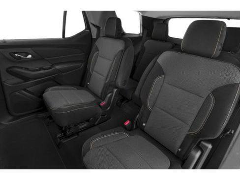 Used 2018 Chevrolet Traverse LT w/ LPO, Black Accent Package AWD/4WD image 17