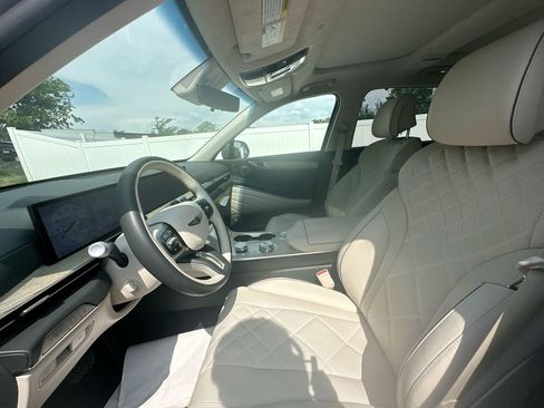 New 2025 Genesis GV80 3.5T Prestige image 34