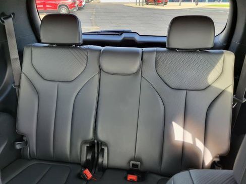 Used 2025 Hyundai Palisade SEL AWD/4WD image 31