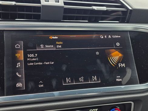 Used 2024 Audi Q3 2.0T Premium AWD/4WD image 16