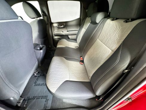 Used 2020 Toyota Tacoma TRD Off-Road image 20