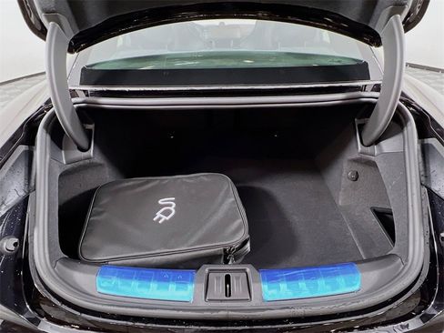 New 2026 Porsche Taycan GTS image 27