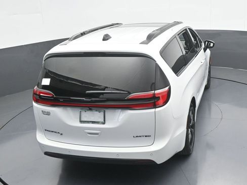 New 2026 Chrysler Pacifica Limited w/ S Appearance Package image 45