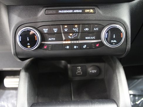 Used 2024 Ford Escape ST-Line image 30