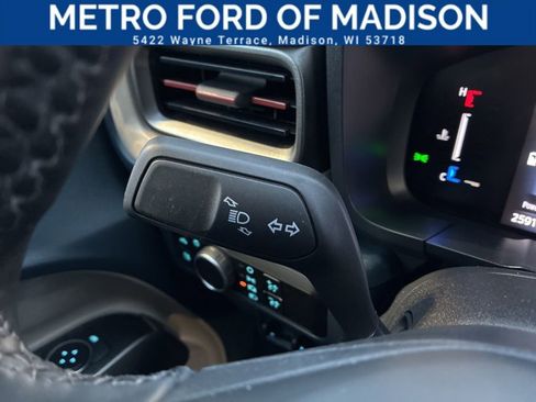 Used 2025 Ford Maverick Lariat w/ 4K Tow Package image 35