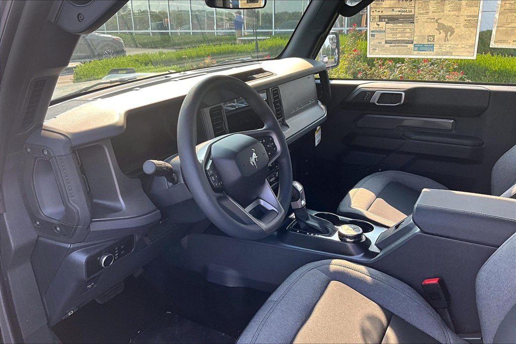 New 2026 Ford Bronco 2-Door AWD/4WD image 6