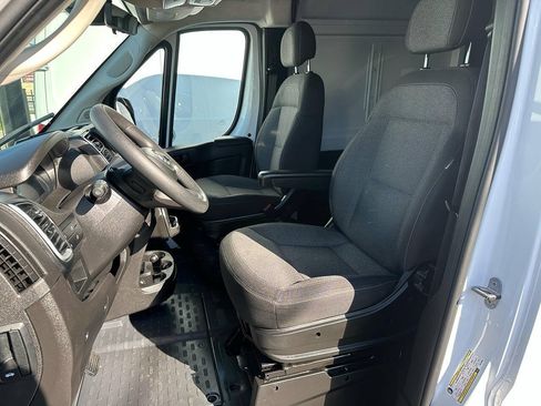 Used 2024 RAM ProMaster 2500 w/ Quick Order Package 22G SLT FWD image 10