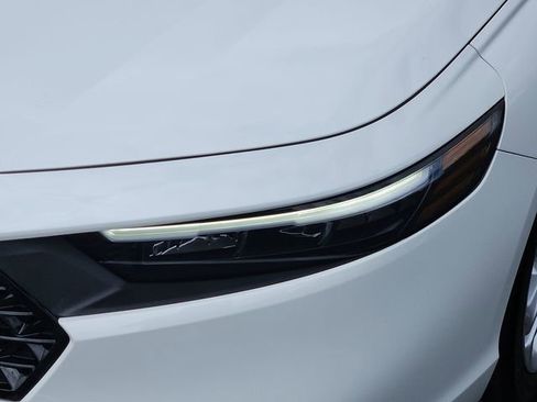 Used 2025 Honda Accord LX image 9