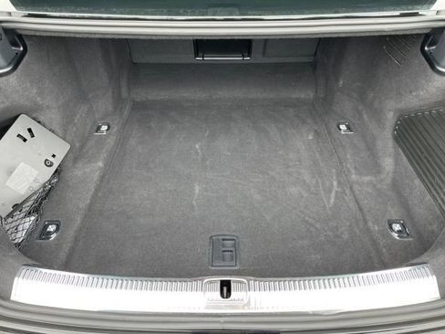 Used 2023 Audi S8 AWD/4WD image 50