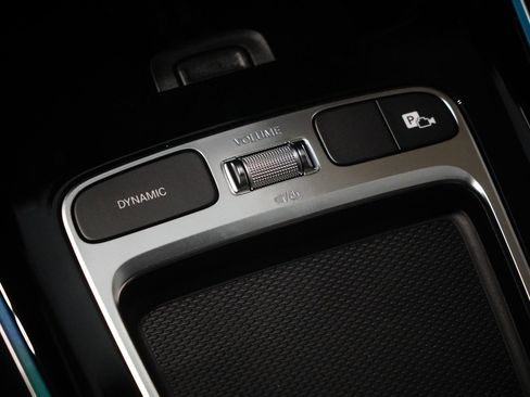 New 2026 Mercedes-Benz GLB 250 4MATIC image 30