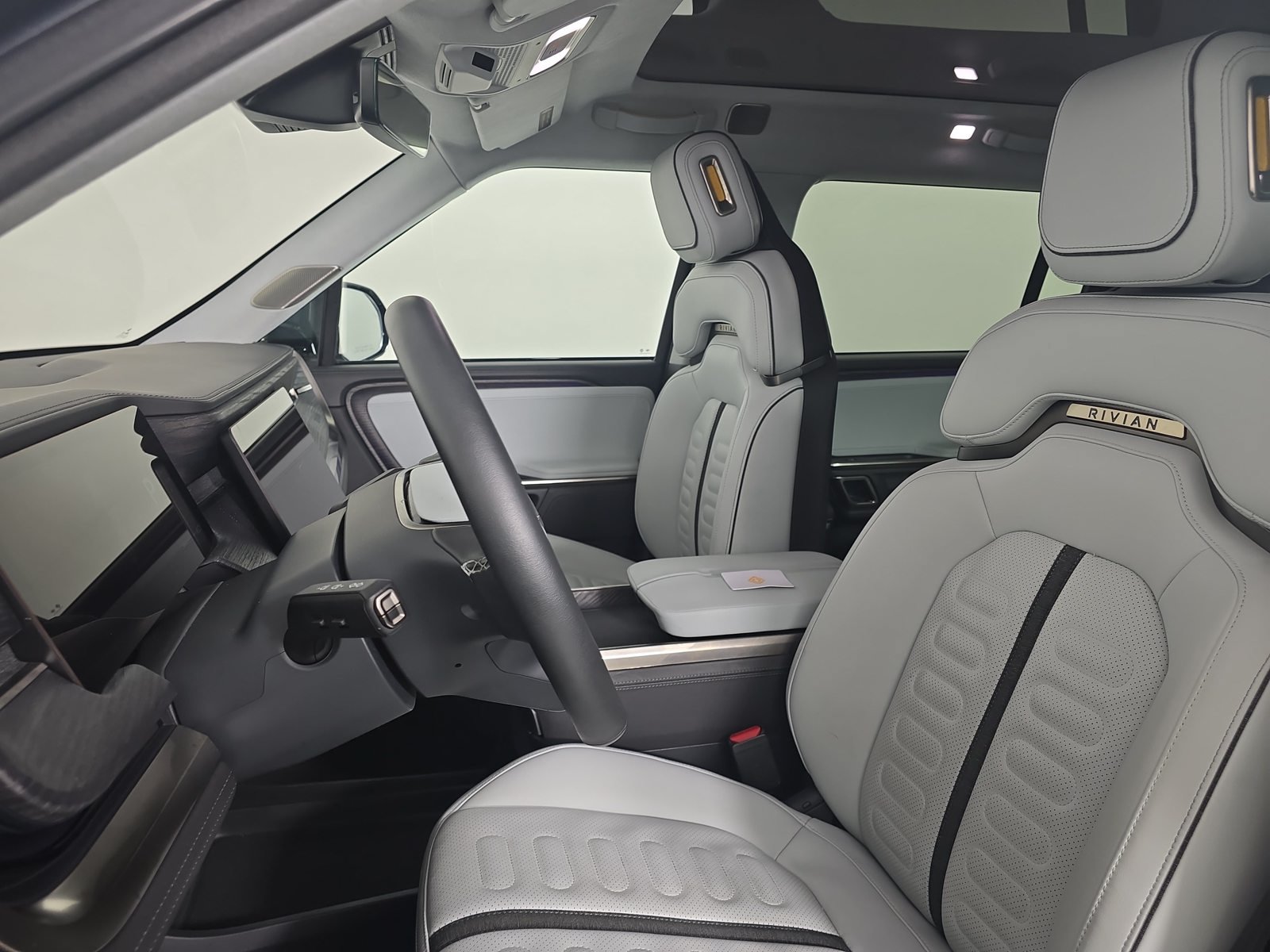 Used 2023 Rivian R1S Launch Edition Quad AWD/4WD image 20