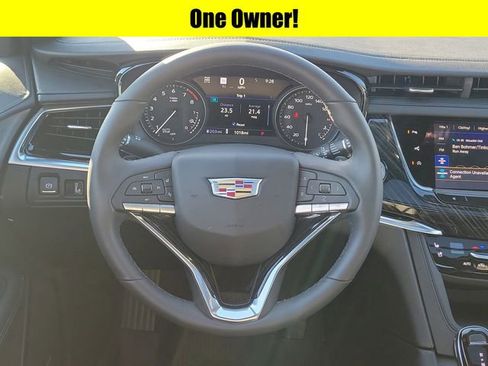 Used 2025 Cadillac XT6 Premium Luxury w/ Technology Package image 10
