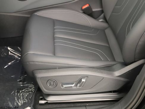 New 2026 Audi Q3 quattro 2.0T AWD/4WD image 24