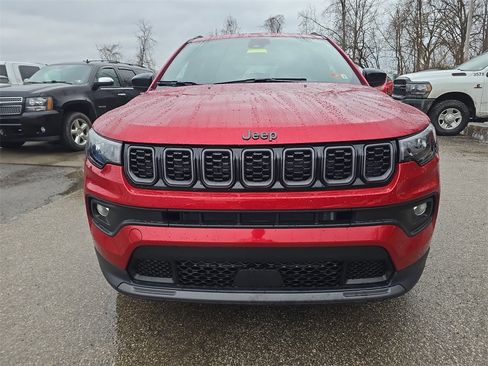 New 2025 Jeep Compass Latitude w/ Sun & Sound Group image 10
