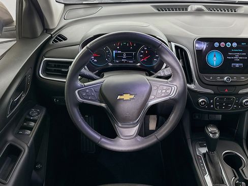 Used 2018 Chevrolet Equinox LT image 18