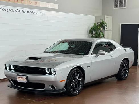 Used 2023 Dodge Challenger R/T w/ Blacktop Package RWD image 7