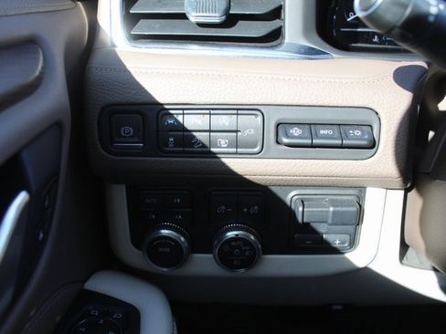Used 2022 GMC Yukon Denali w/ Max Trailering Package image 31