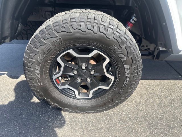 Used 2022 Jeep Gladiator Rubicon w/ LED Lighting Group AWD/4WD image 34