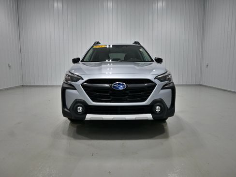 Used 2023 Subaru Outback Limited AWD/4WD image 21