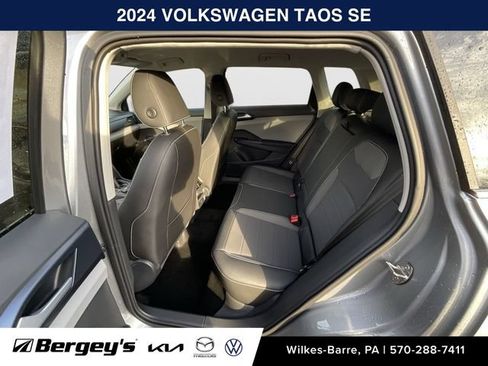 Used 2024 Volkswagen Taos SE w/ Black Wheel Plus Package AWD/4WD image 15