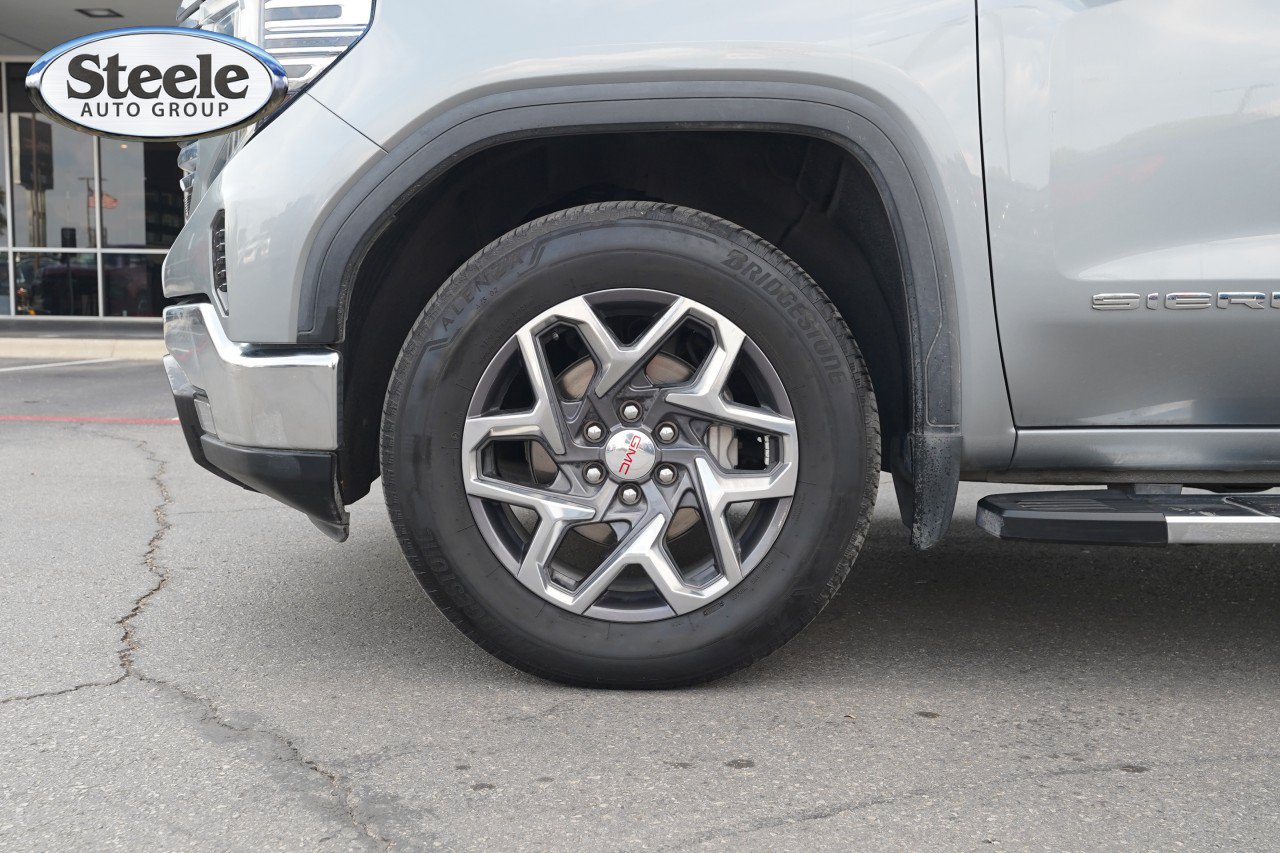 Used 2023 GMC Sierra 1500 SLT AWD/4WD image 28