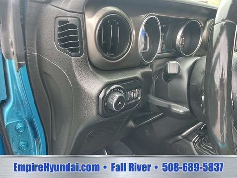 Used 2019 Jeep Wrangler Unlimited Sport S AWD/4WD image 20