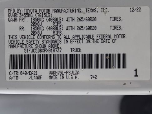 Used 2023 Toyota Tundra Limited image 25