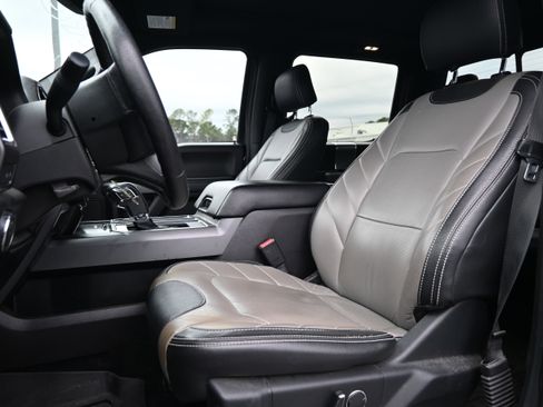 Used 2016 Ford F150 XLT w/ Equipment Group 302A Luxury image 11