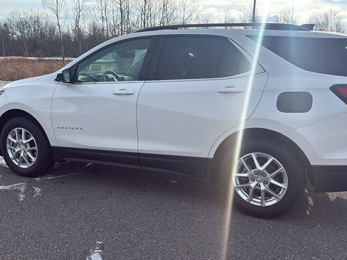 Used 2022 Chevrolet Equinox LT image 10