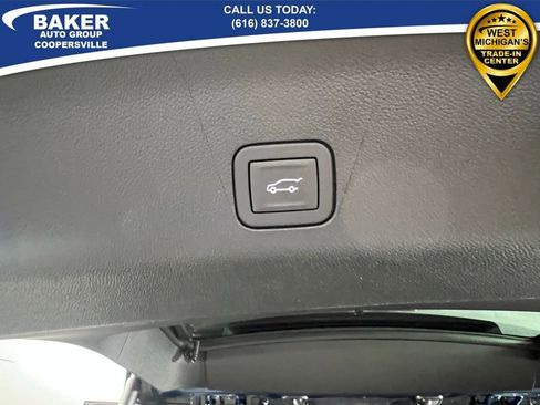 New 2025 Chevrolet Suburban Premier image 15