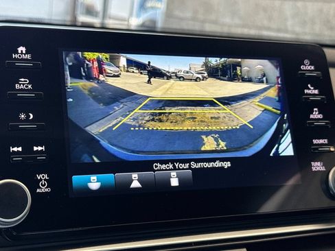 Certified 2022 Honda Accord Sport image 18