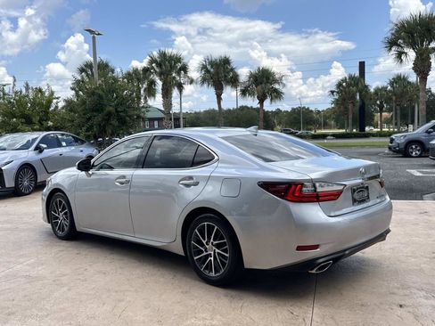 Used 2017 Lexus ES 350 w/ Luxury Package FWD image 6
