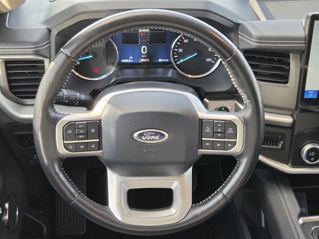 Used 2024 Ford Expedition XLT RWD image 14