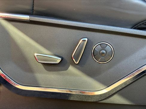 Used 2025 Ford F150 Platinum image 64