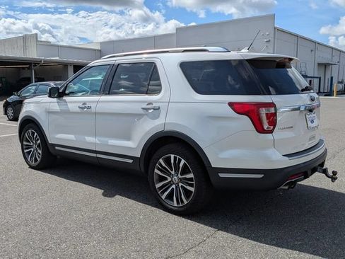 Used 2018 Ford Explorer Platinum AWD/4WD image 5