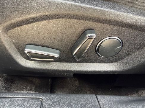 Used 2018 Ford Fusion SE image 17