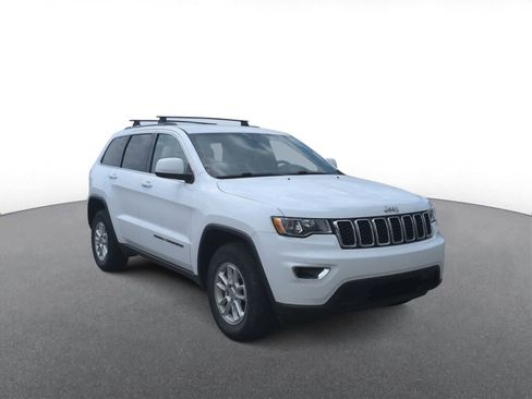 Certified 2020 Jeep Grand Cherokee Laredo w/ Security & Convenience Group AWD/4WD image 2