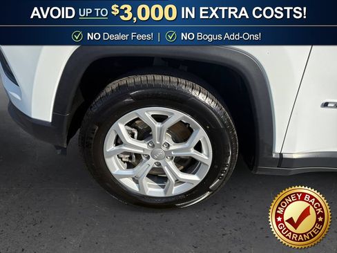 Used 2024 Jeep Compass Latitude AWD/4WD image 13
