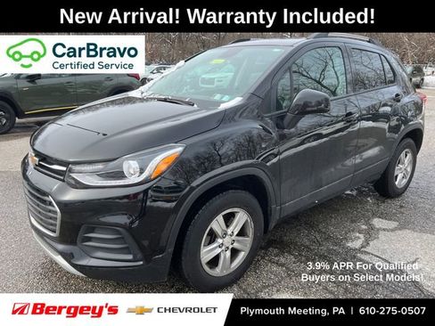 Certified 2022 Chevrolet Trax LT w/ LT Convenience Package image 1